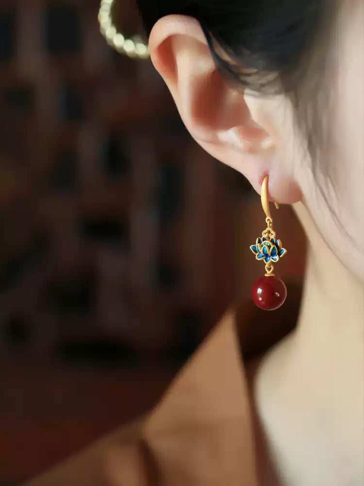 Eastculture Delicate Lotus Earrings - Love Magnet