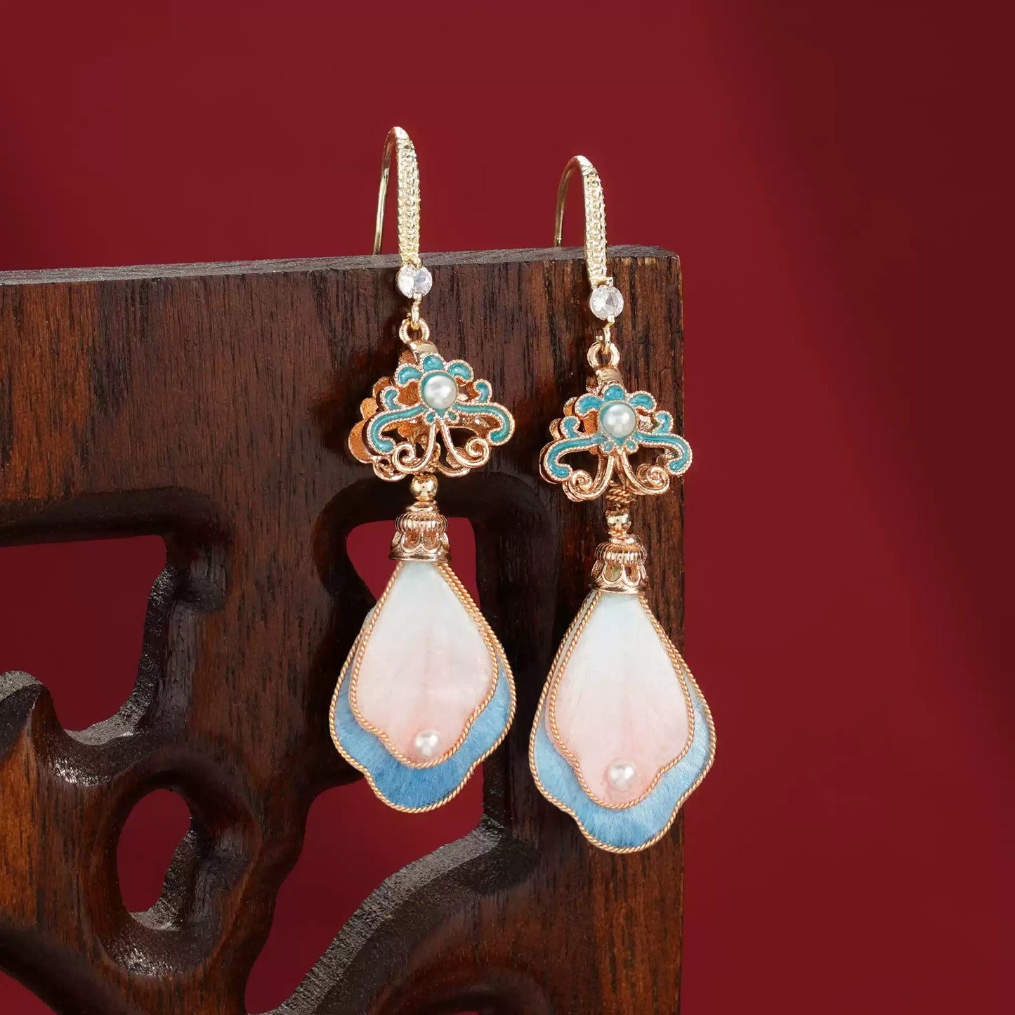 Eastculture Pink Feathers earrings